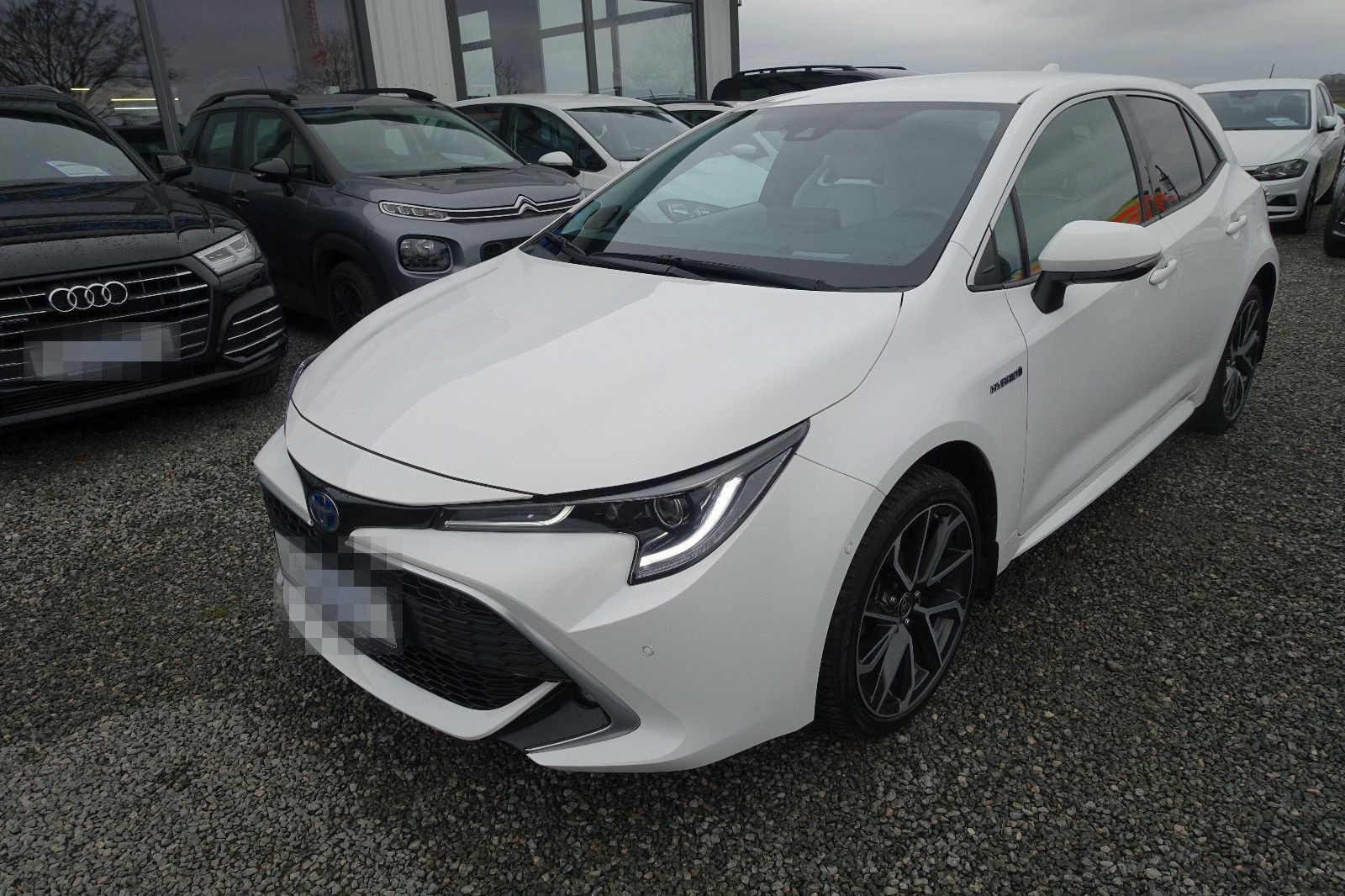 Toyota Corolla 2.0 Hybrid Aut.LED NAV KAM LEDER HEAD'UP foto 2