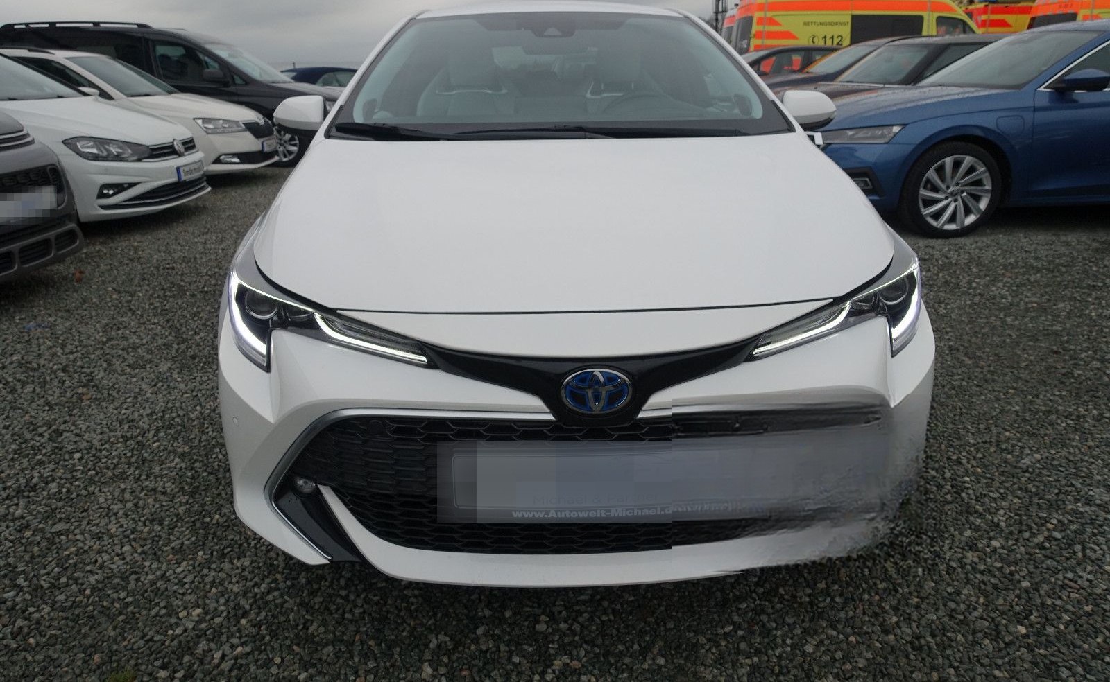 Toyota Corolla 2.0 Hybrid Aut.LED NAV KAM LEDER HEAD'UP foto 3