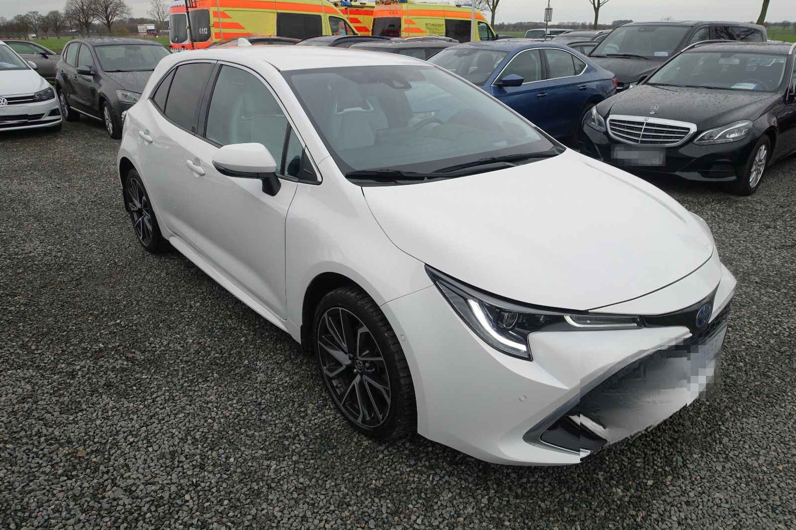 Toyota Corolla 2.0 Hybrid Aut.LED NAV KAM LEDER HEAD'UP foto 4