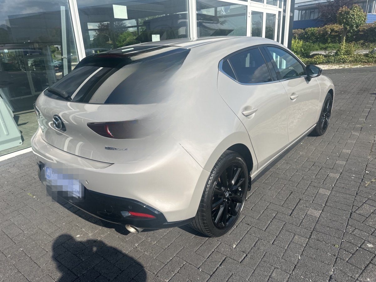 Mazda 3 2.0L e-SKYACTIV X 186ps Homura Ganzjahresreife foto 4
