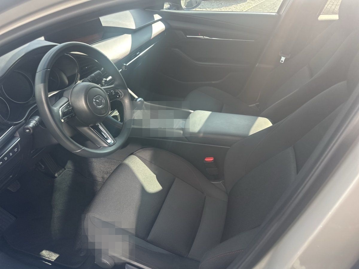 Mazda 3 2.0L e-SKYACTIV X 186ps Homura Ganzjahresreife foto 10