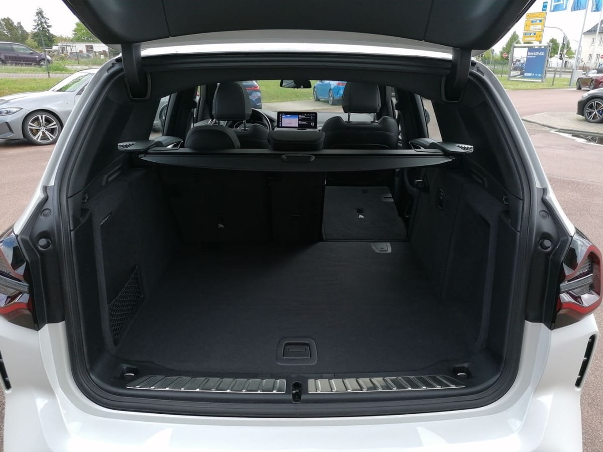 BMW iX3 Inspiring M SPORT AHK Alarm SHZ Park Assiste foto 13