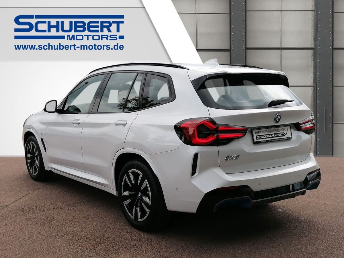 BMW iX3 Inspiring M SPORT AHK Alarm SHZ Park Assiste foto 3
