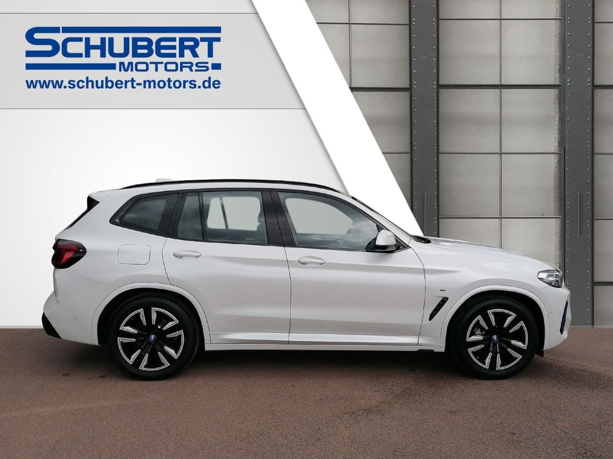 BMW iX3 Inspiring M SPORT AHK Alarm SHZ Park Assiste foto 4
