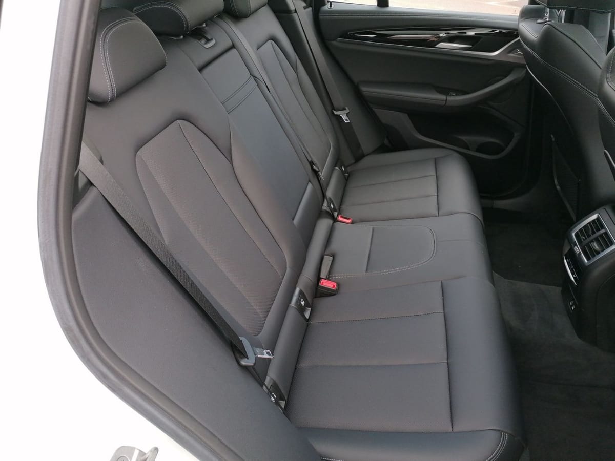 BMW iX3 Inspiring M SPORT AHK Alarm SHZ Park Assiste foto 10