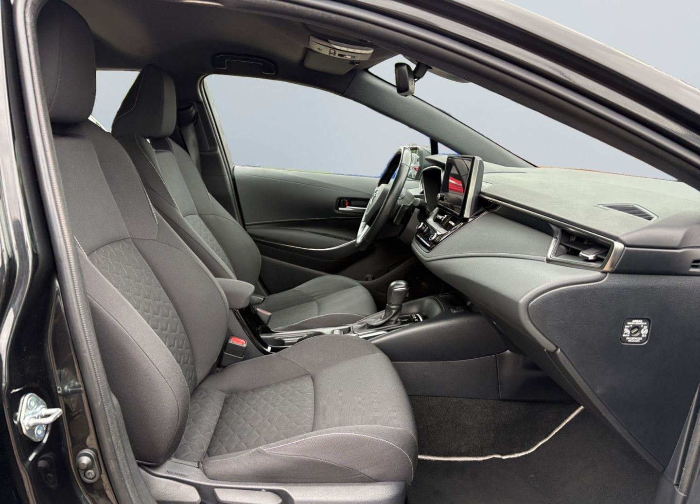 Toyota Corolla 2.0 Hybrid TS Business Edition *CAM*SHZ* foto 18