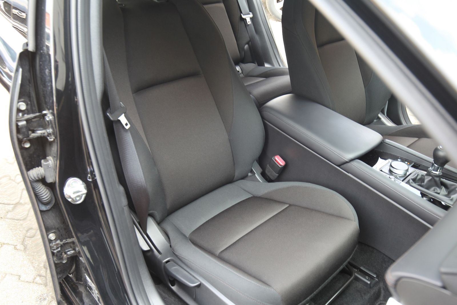 Mazda 3 Selection DESIGN-P/PREMIUM-P/360°/BOSE/A18/WKR foto 17