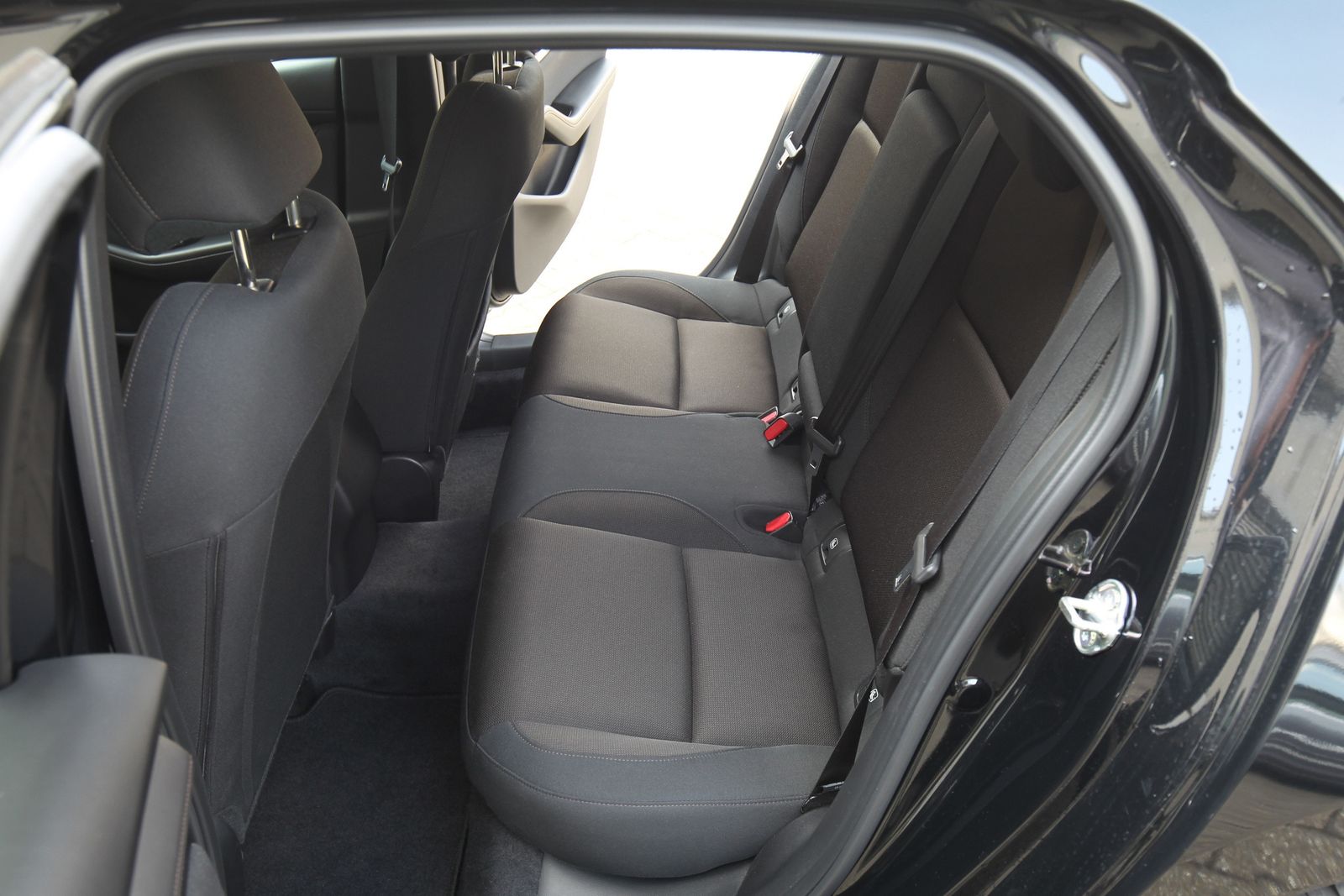 Mazda 3 Selection DESIGN-P/PREMIUM-P/360°/BOSE/A18/WKR foto 19
