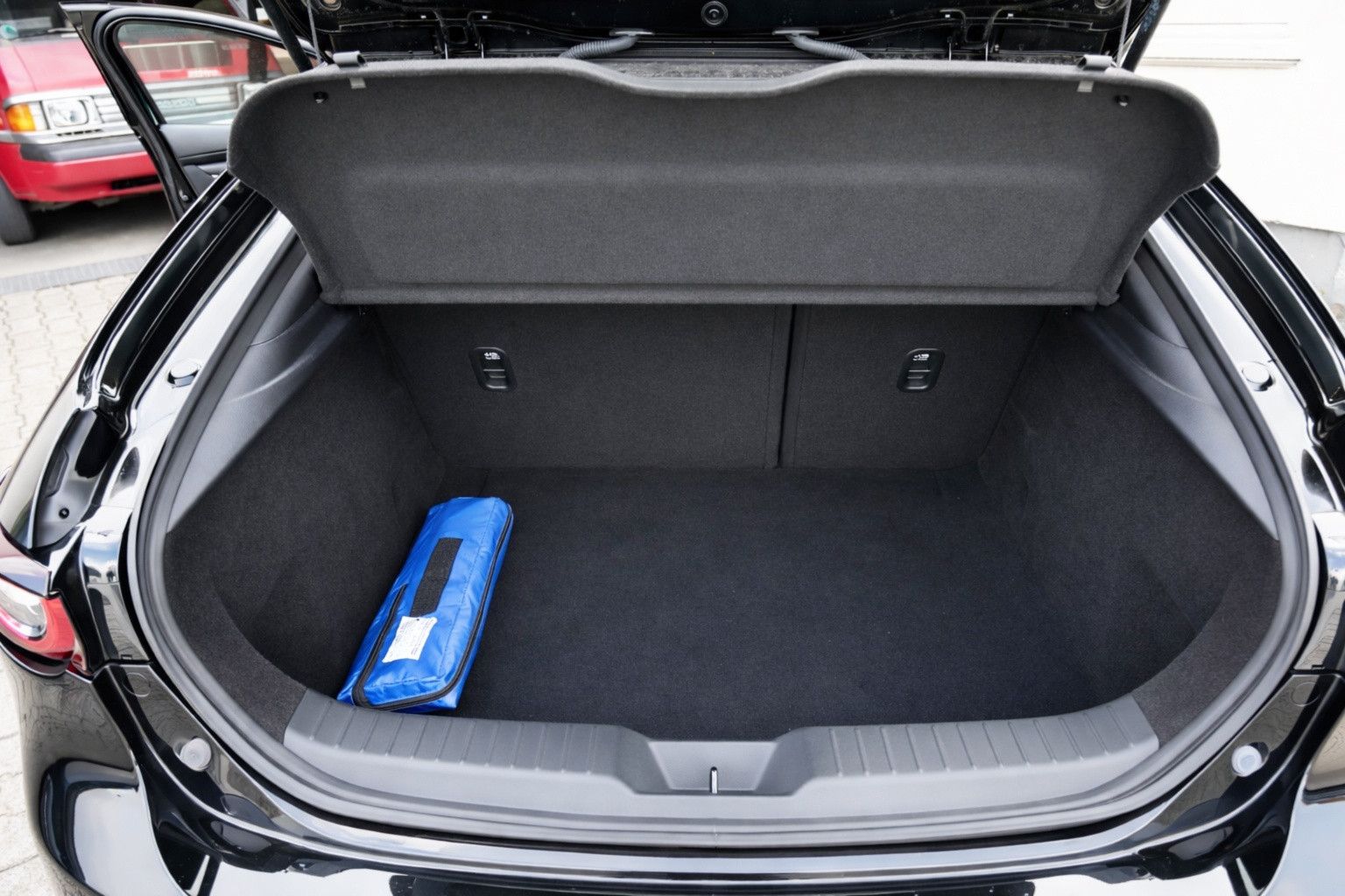 Mazda 3 Selection DESIGN-P/PREMIUM-P/360°/BOSE/A18/WKR foto 20
