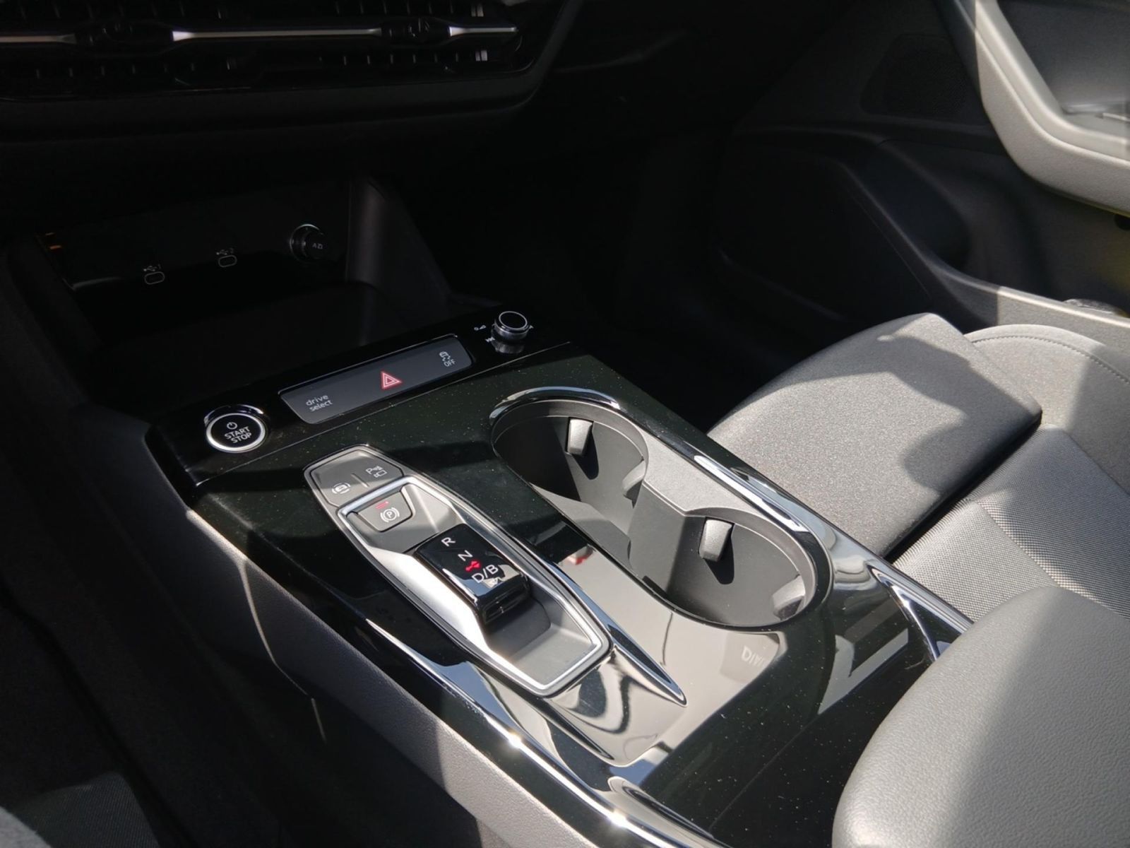 Audi Q6 Sportback e-tron Adv. AHK 360° LED ACC SHZ foto 19