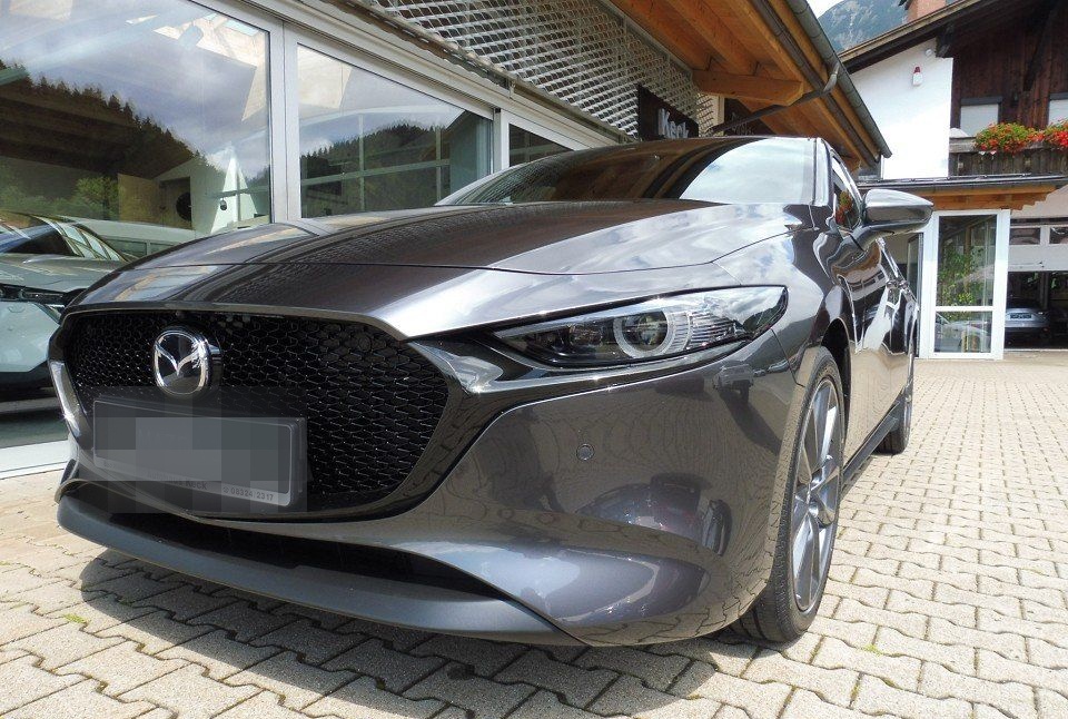 Mazda 3 2.0L e-SKYACTIV G 150ps EXCLUSIVE-LINE foto 1