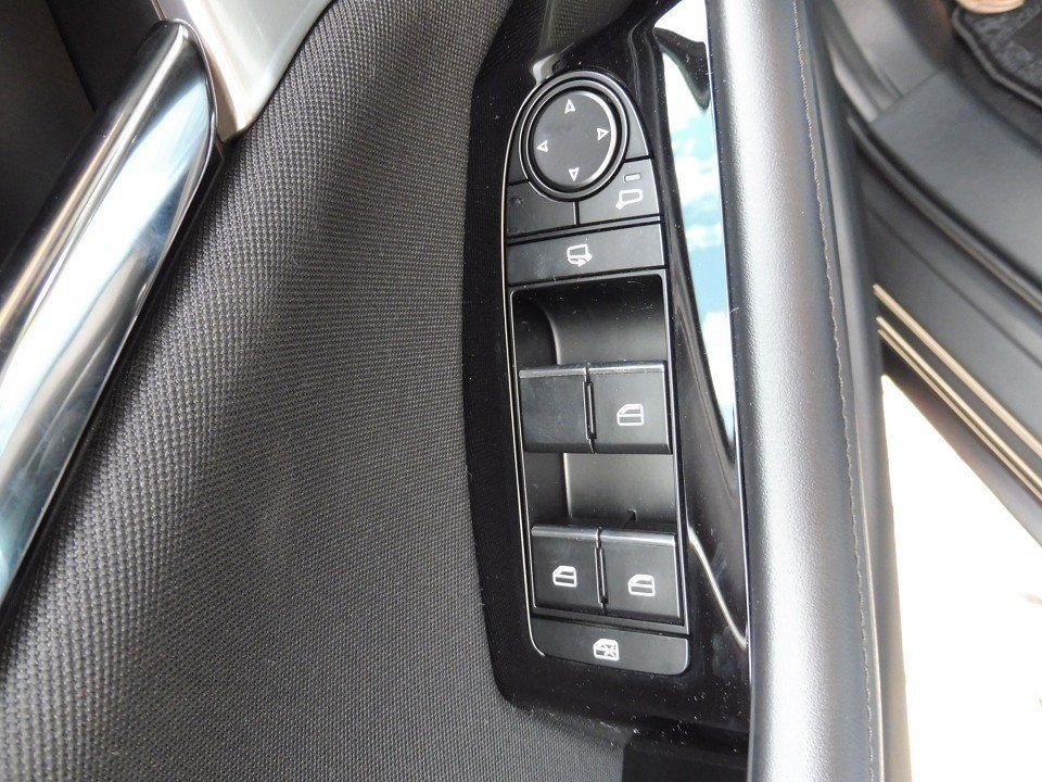 Mazda 3 2.0L e-SKYACTIV G 150ps EXCLUSIVE-LINE foto 18