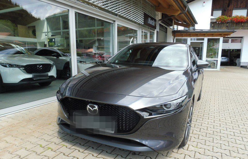 Mazda 3 2.0L e-SKYACTIV G 150ps EXCLUSIVE-LINE foto 3