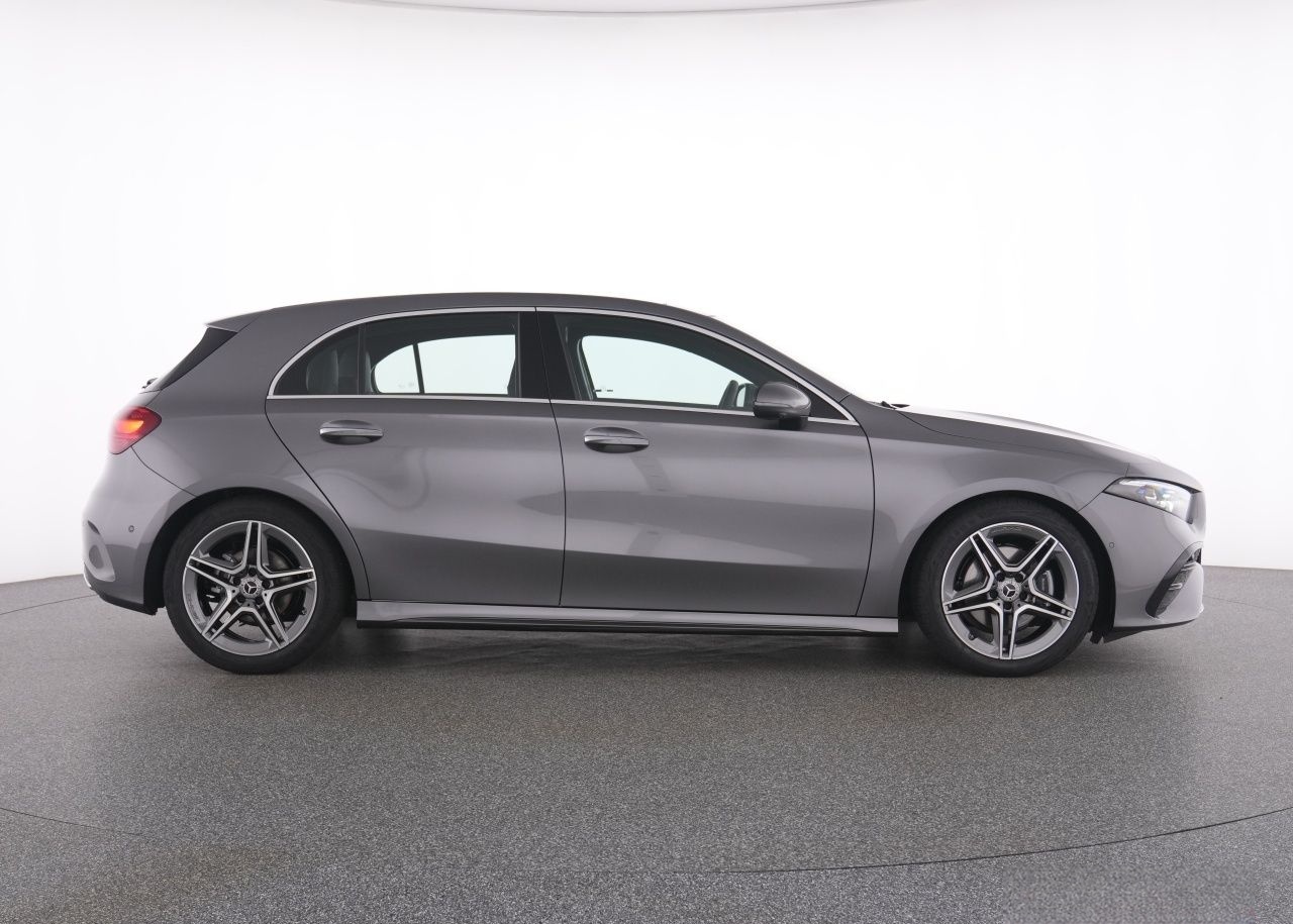 Mercedes-Benz A 200 d AMG+Pano+MBeam+360+Sound+KeyGo+Leder+EDW foto 12