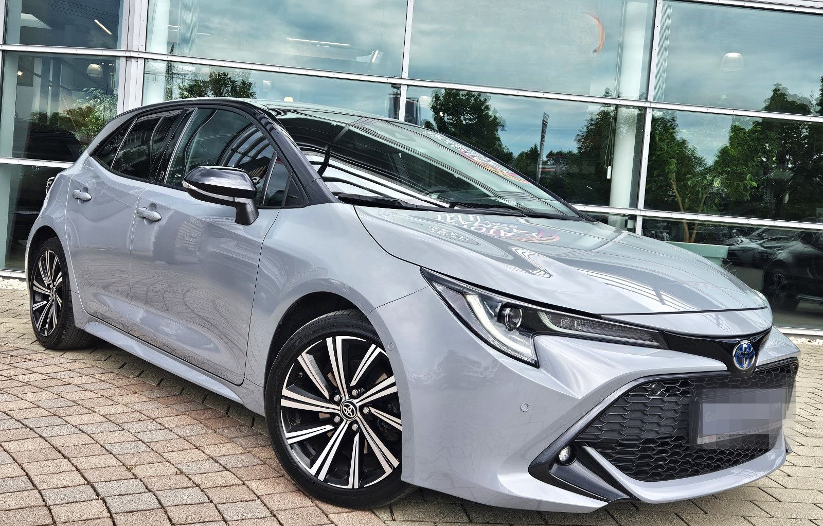 Toyota Corolla Hybrid Team D foto 2