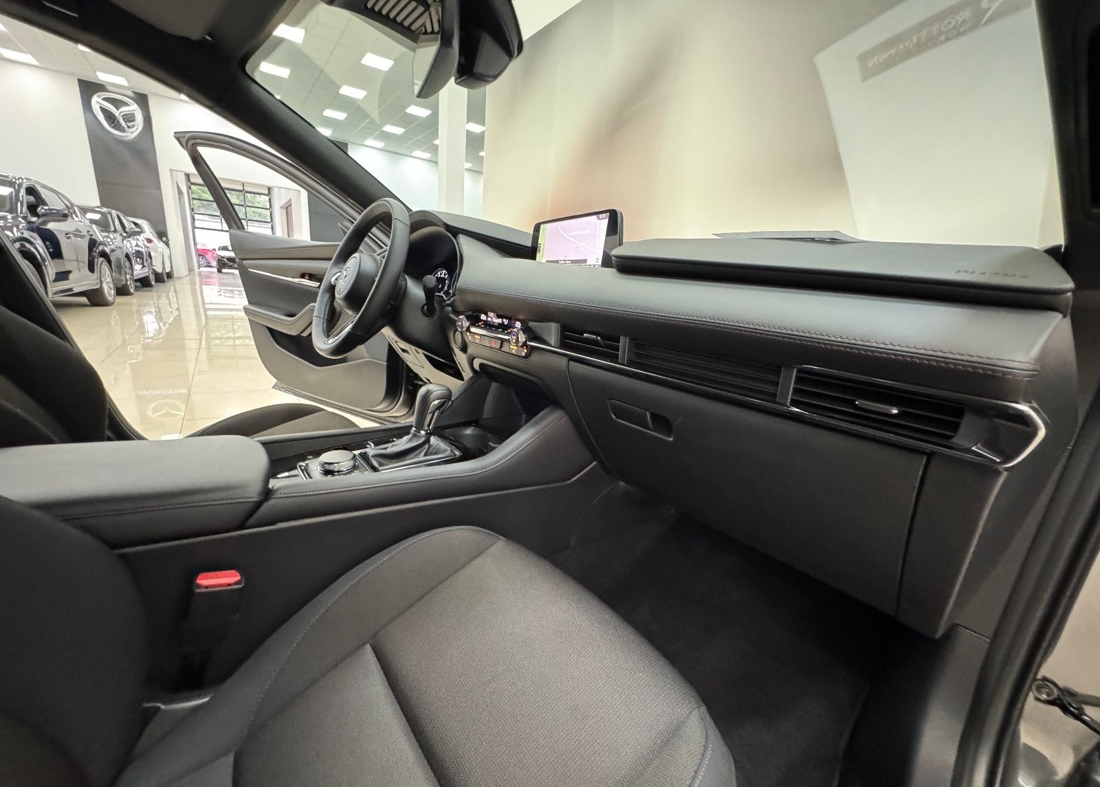 Mazda 3 5HB 2.5L e-SKYACTIV G140ps 6AT Centre-line*LHZ foto 17