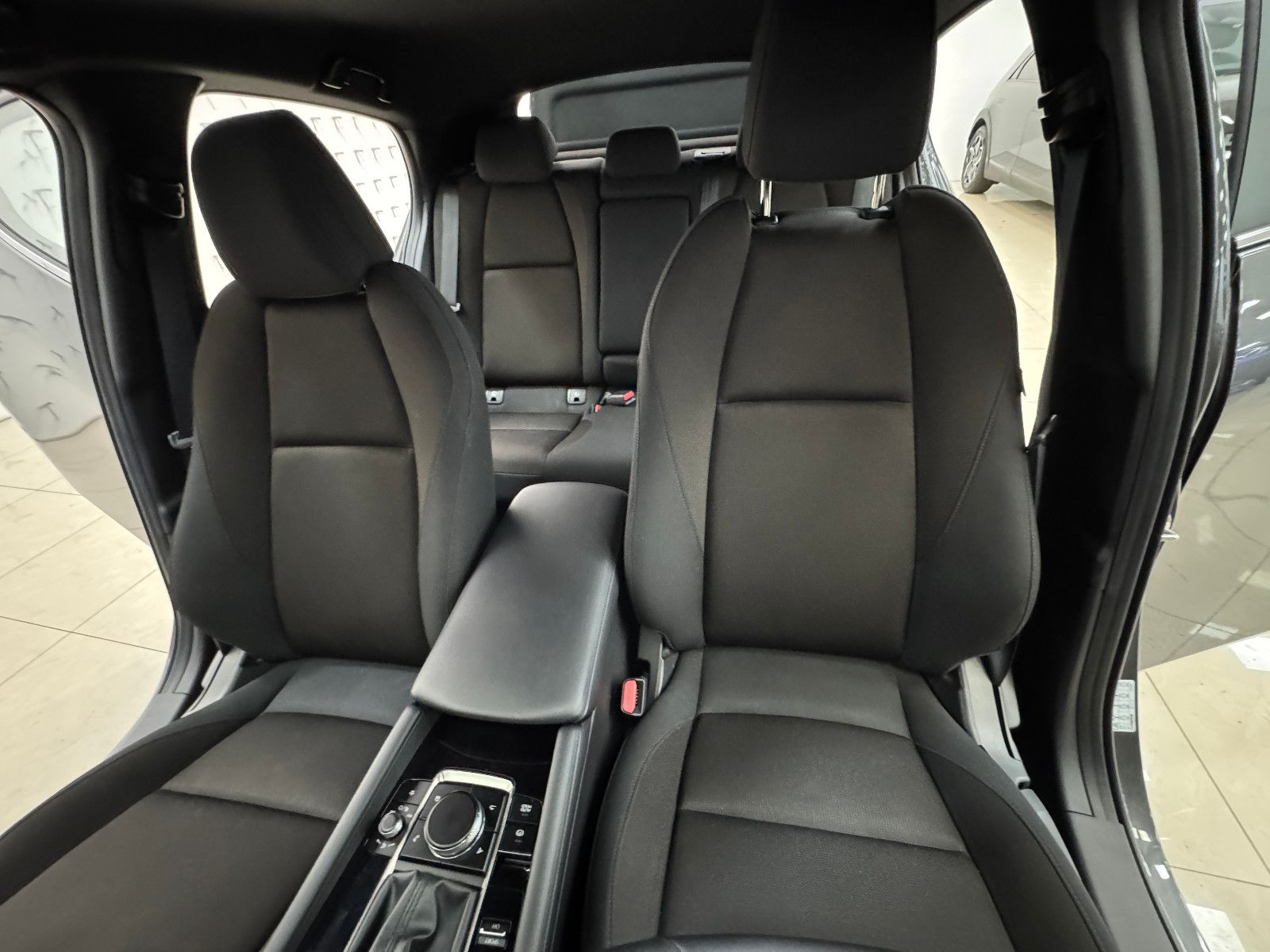 Mazda 3 5HB 2.5L e-SKYACTIV G140ps 6AT Centre-line*LHZ foto 22