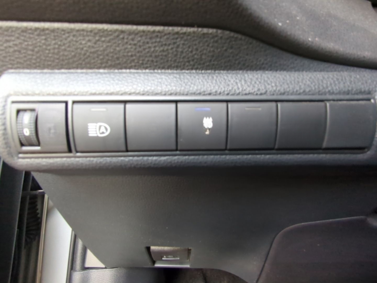 Toyota Corolla Touring Sports 2.0 Hybrid (Syst.196 PS)  foto 19