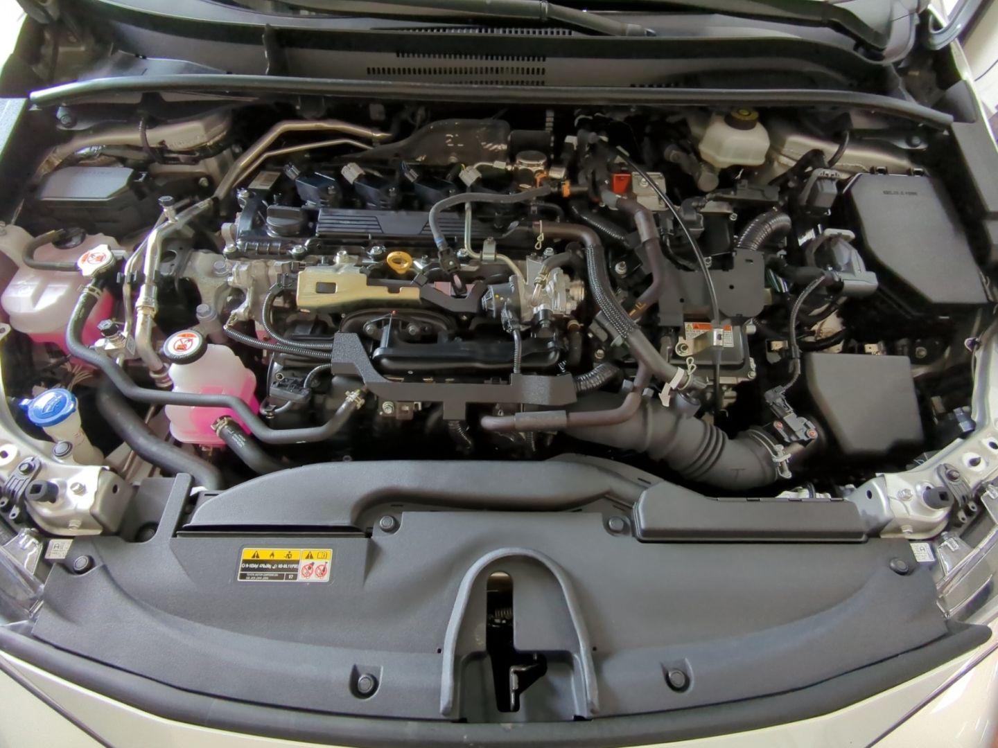 Toyota Corolla Touring Sports 2.0 Hybrid (Syst.196 PS)  foto 6