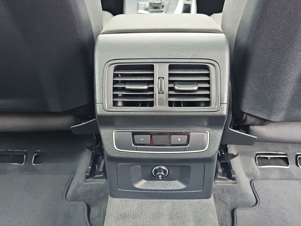 Audi Q5 50 TFSI e Quattro HYBRID XENON NAVI PANO AHK foto 18
