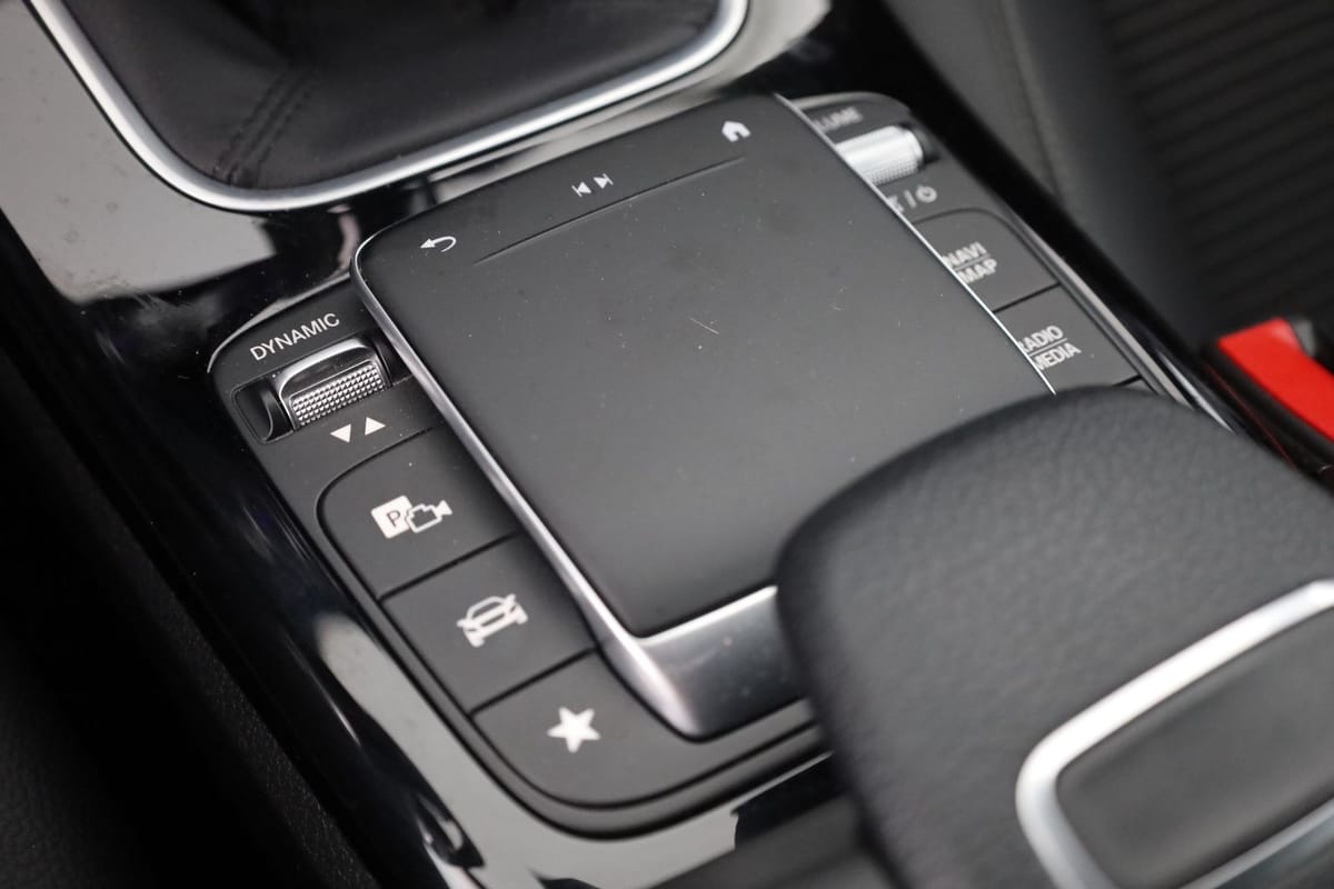 Mercedes-Benz CLA 200 SB Progressive LED Navi Sitzheizung foto 14