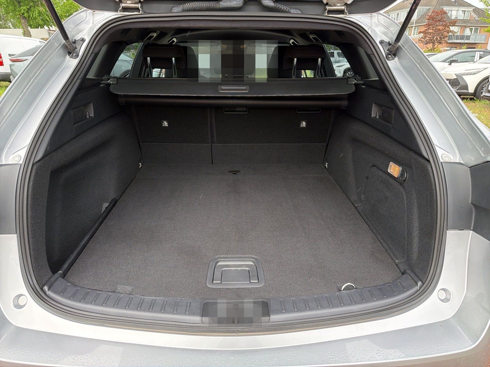 Toyota Corolla Touring Sports 2.0 Hybrid Team Deutschla foto 10