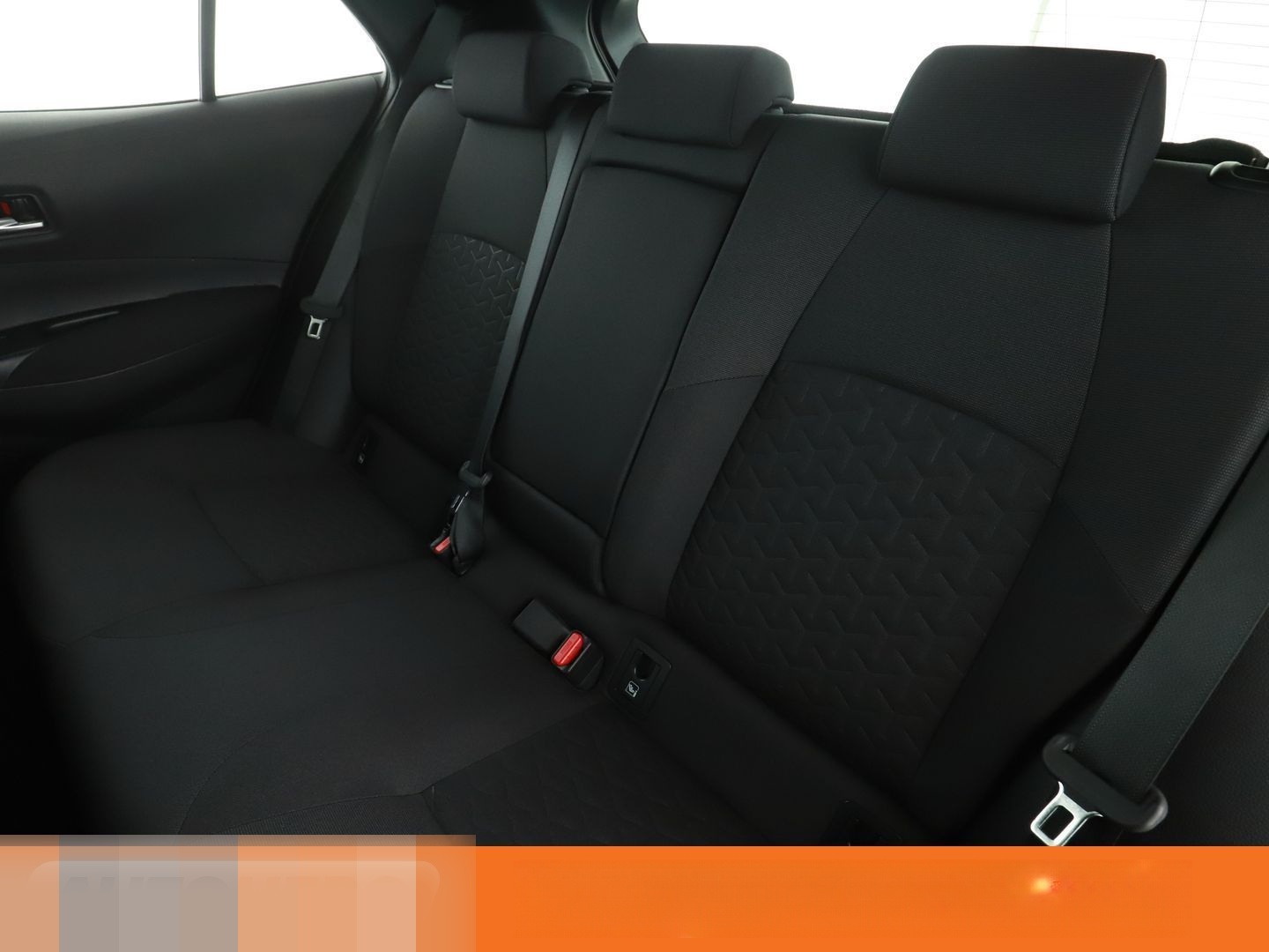 Toyota Corolla 1.8 Hybrid Comfort Aut.*LED*ACC*CAM*SHZ foto 14