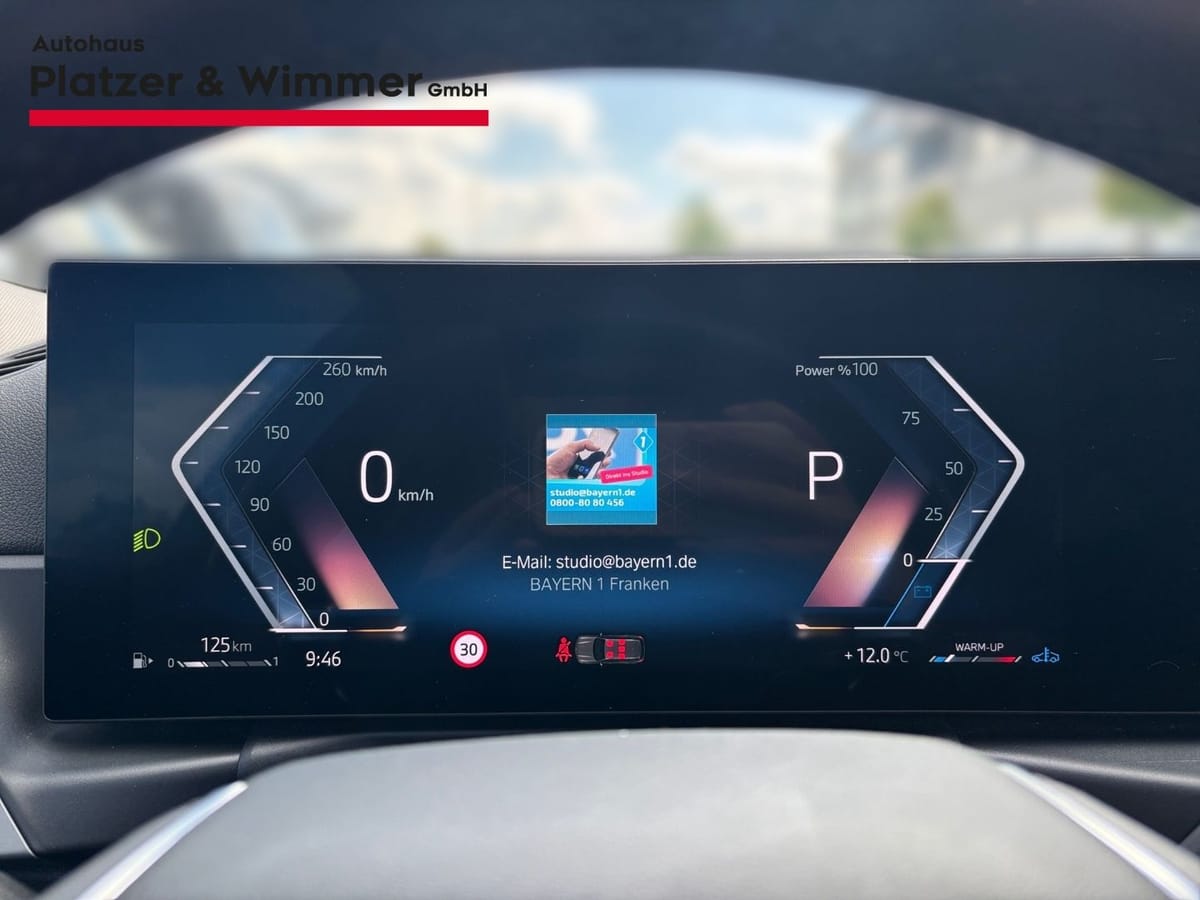 BMW 318 i Touring Park-Assistent HUD Navi Digitales foto 4