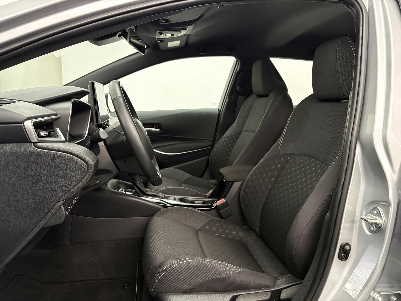 Toyota Corolla 1.8 Hybrid R-Kam#ACC#LED#Sitz-/Lenkradhz foto 9