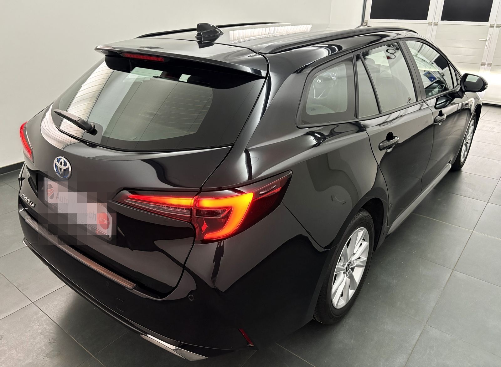 Toyota Corolla 1.8 Hybrid R-Kam#ACC#LED#Sitz-/Lenkradhz foto 4