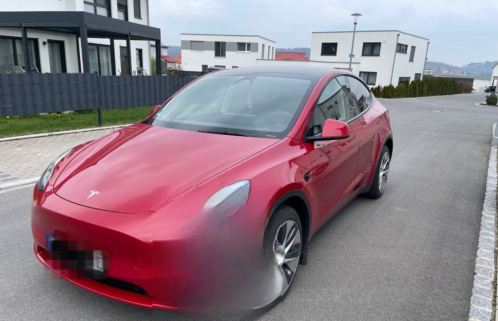 Tesla Model Y Long Range Dual Motor AWD EAP