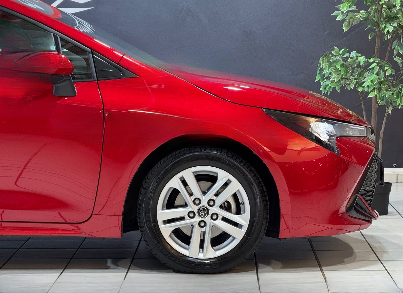Toyota Corolla Sport*1.HD*Navi*Winterpaket*Kamera*AHK* foto 10