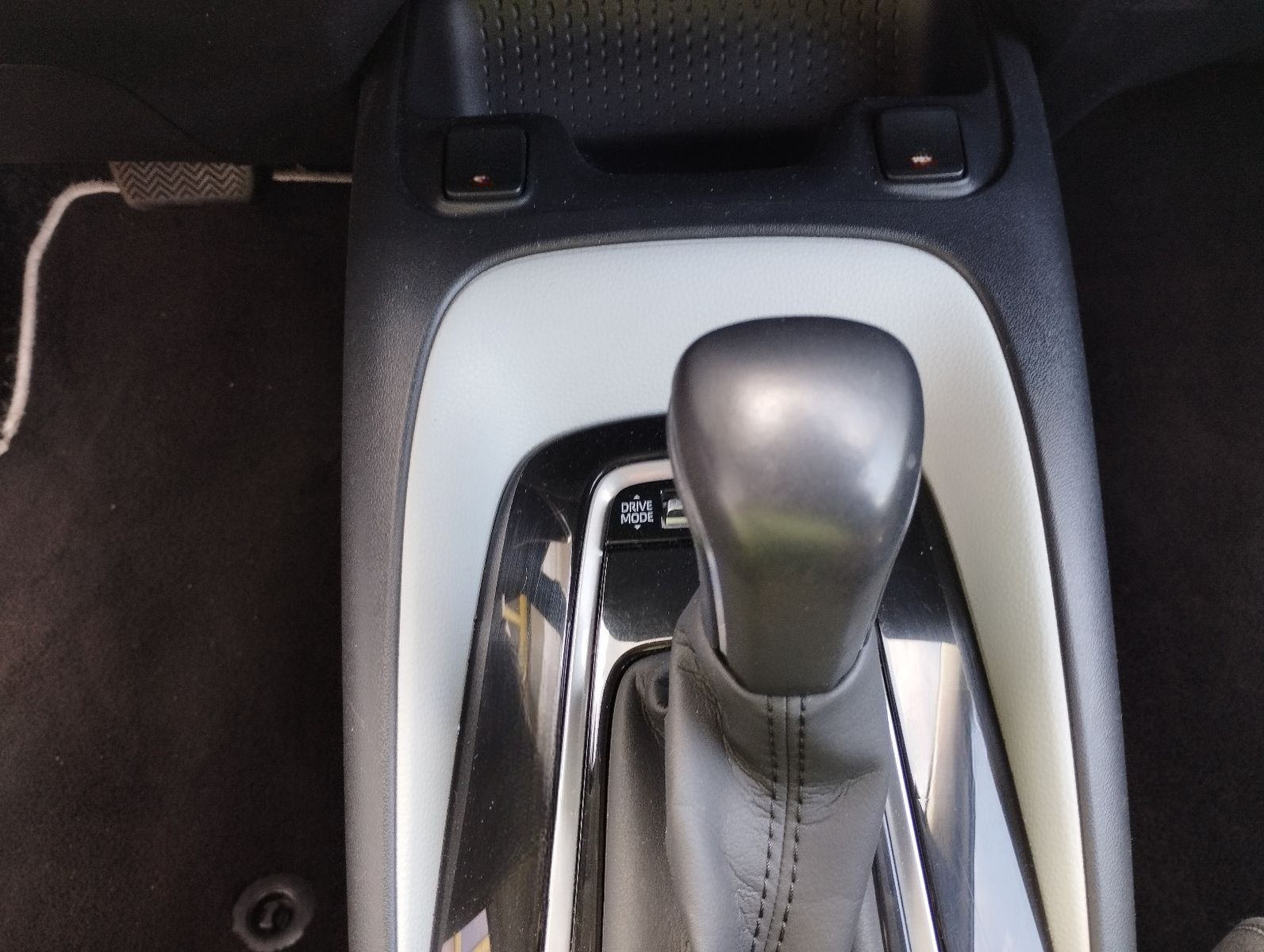 Toyota Corolla Touring Sports Hybrid Business Edition foto 6