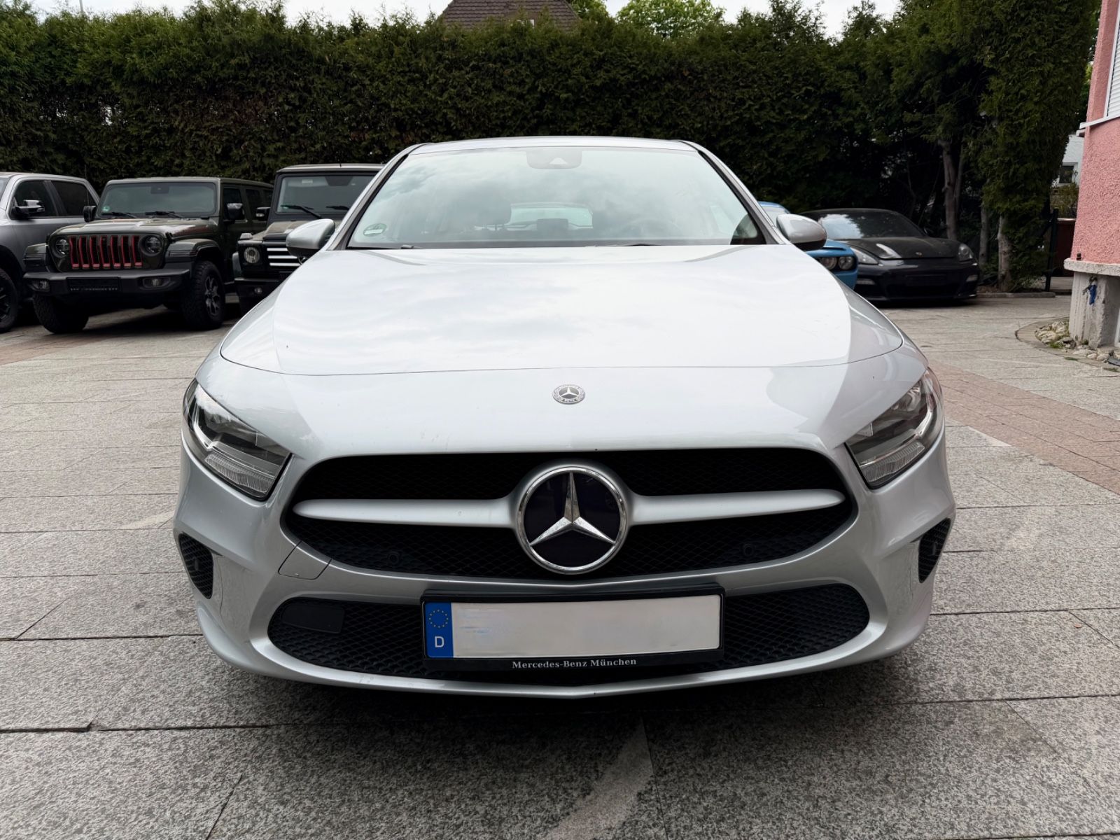Mercedes-Benz A 200 *Navi*Alufelgen*EURO6*PDC vorne und hinten foto 4