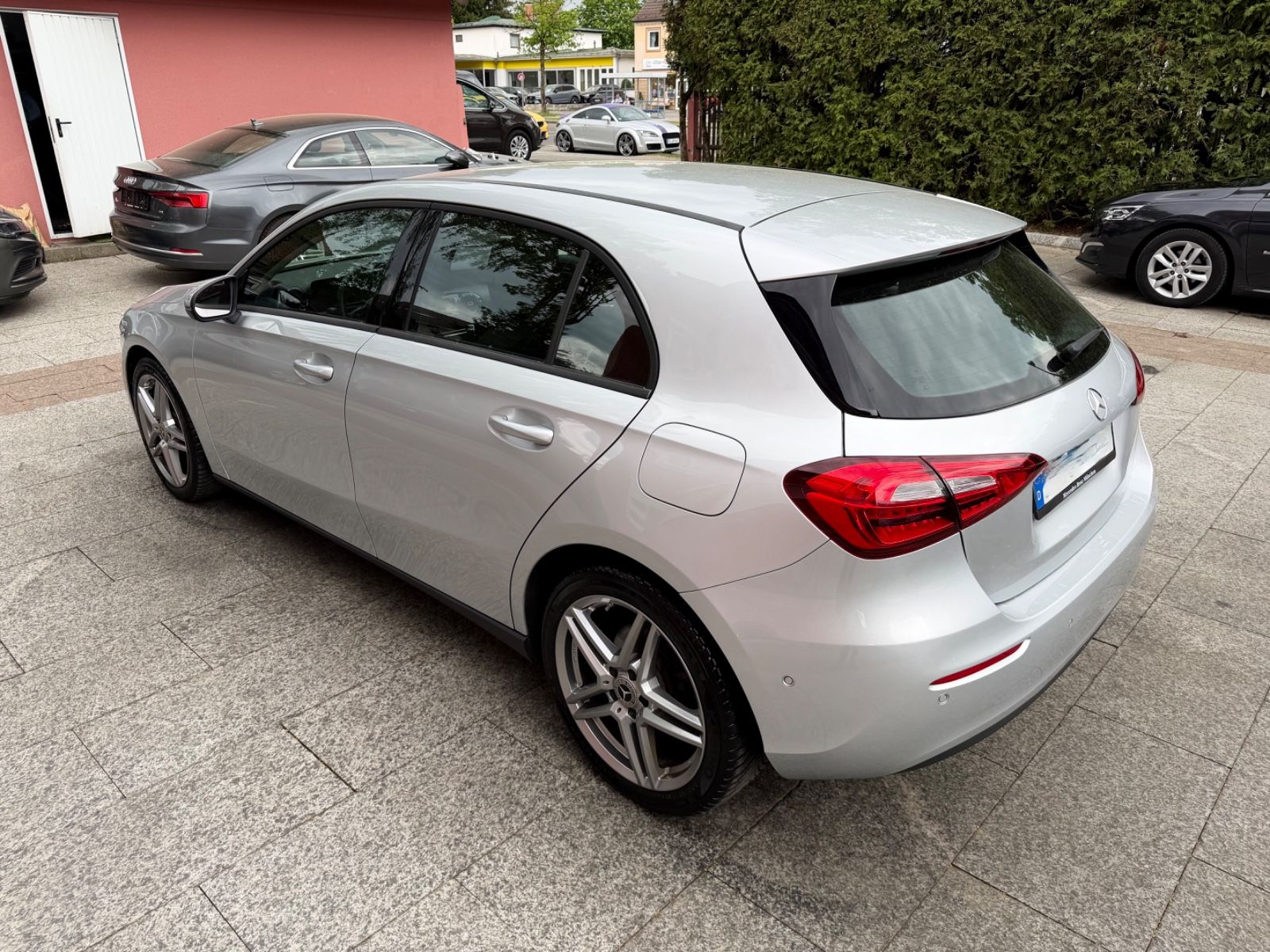 Mercedes-Benz A 200 *Navi*Alufelgen*EURO6*PDC vorne und hinten foto 10