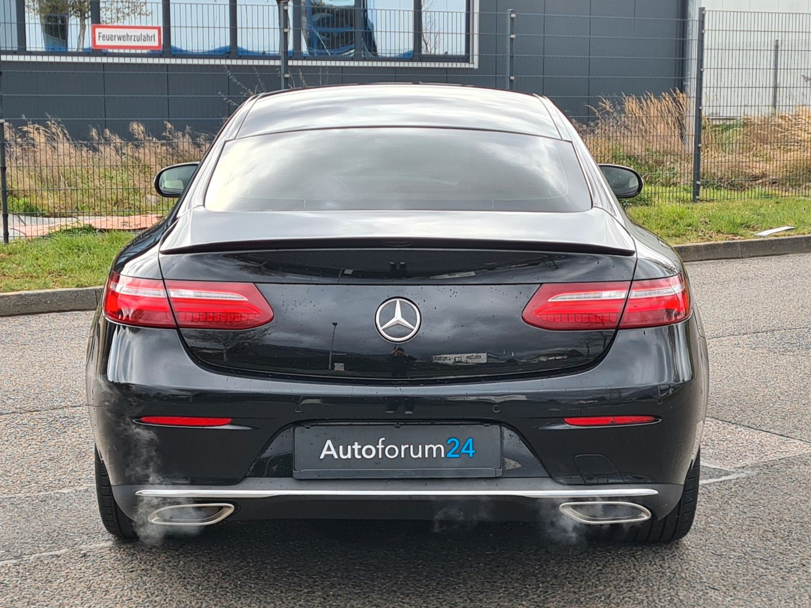 Mercedes-Benz E Coupe E 300*Autom.*Navi*RFK*Tempo* foto 4