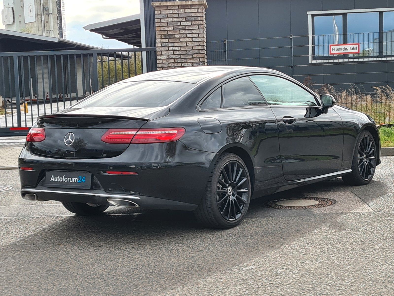 Mercedes-Benz E Coupe E 300*Autom.*Navi*RFK*Tempo* foto 5