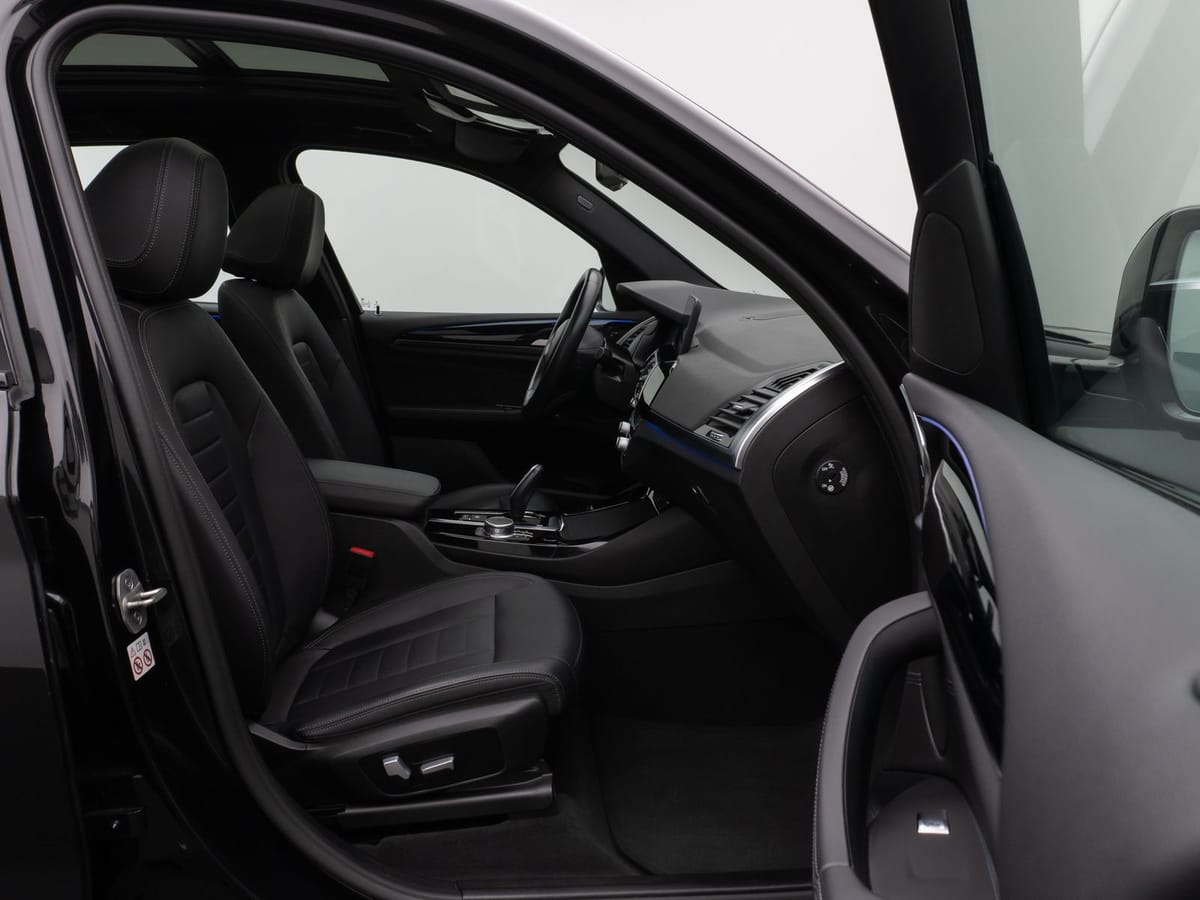 BMW X3 xD30i Panorama Kamera DAB HiFi Komfort 20Zoll foto 23