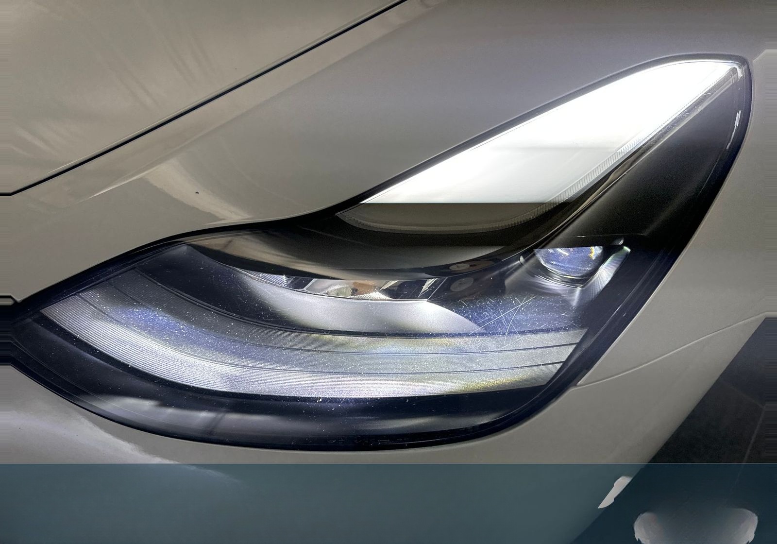 Tesla Model Y Long Range Dual Motor AWD foto 10