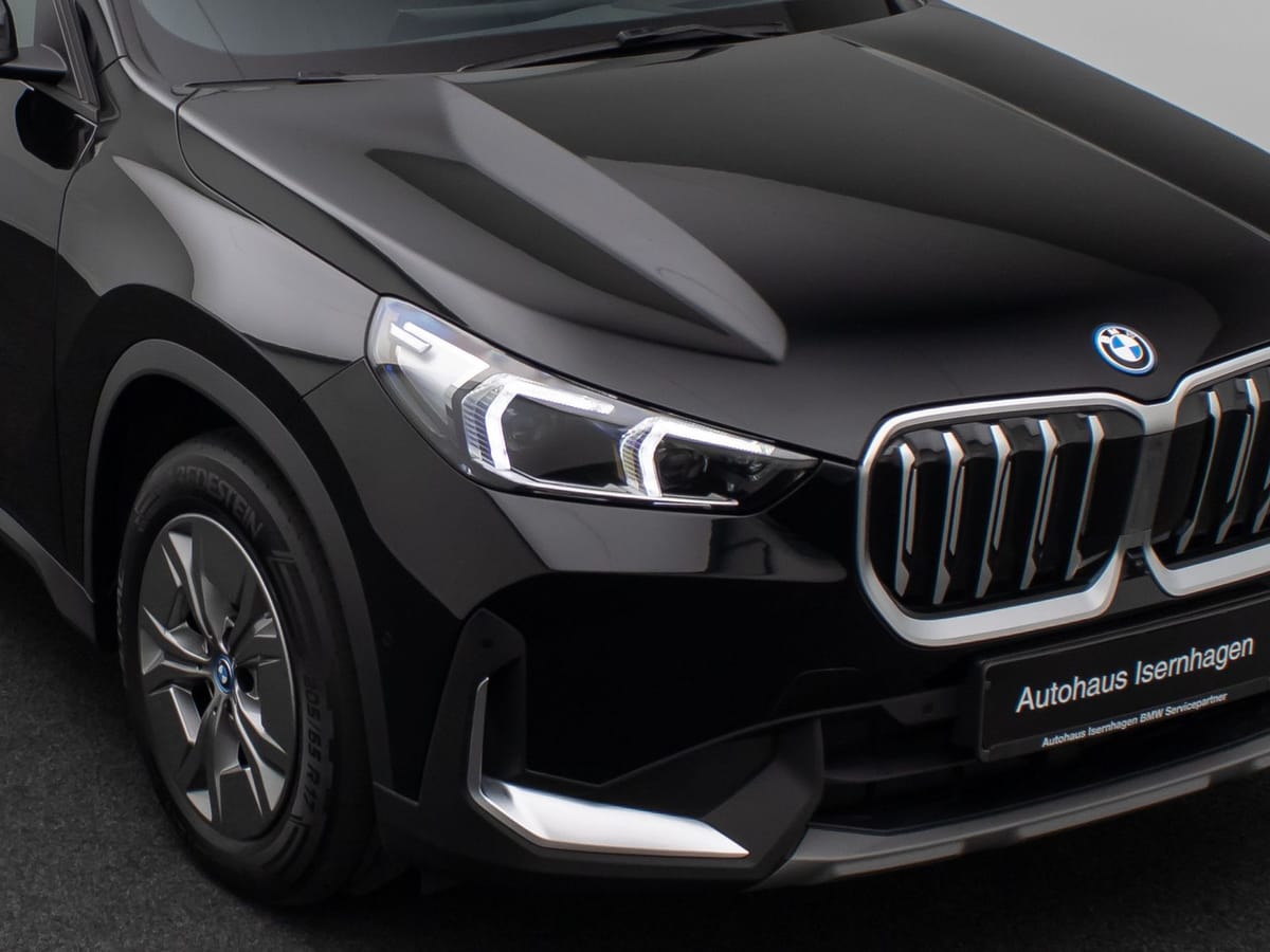 BMW iX1 xD30 Panorama 360° HUD DAB H/K Komfort Sport foto 18