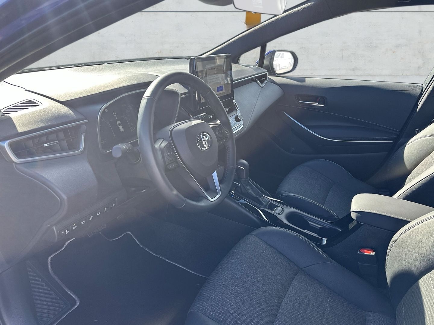 Toyota Corolla Touring Sports Hybrid Team D Navi LED AC foto 10