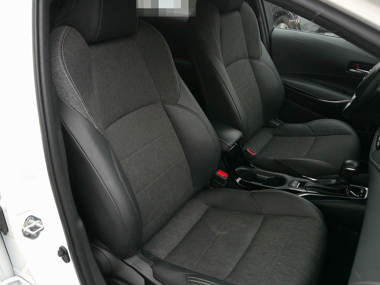 Toyota Corolla Touring 2.0 Sports Hybrid Team D foto 15
