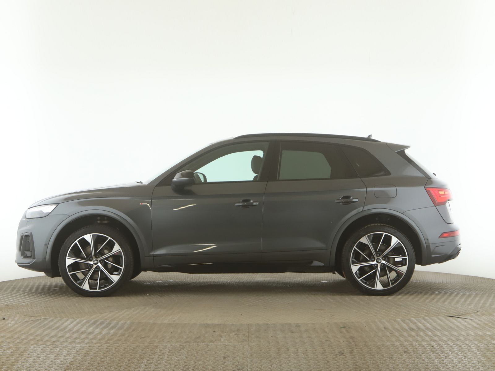 Audi Q5 55 TFSIe quattro S line Pano+AHK+Matrix+B&O+R foto 3