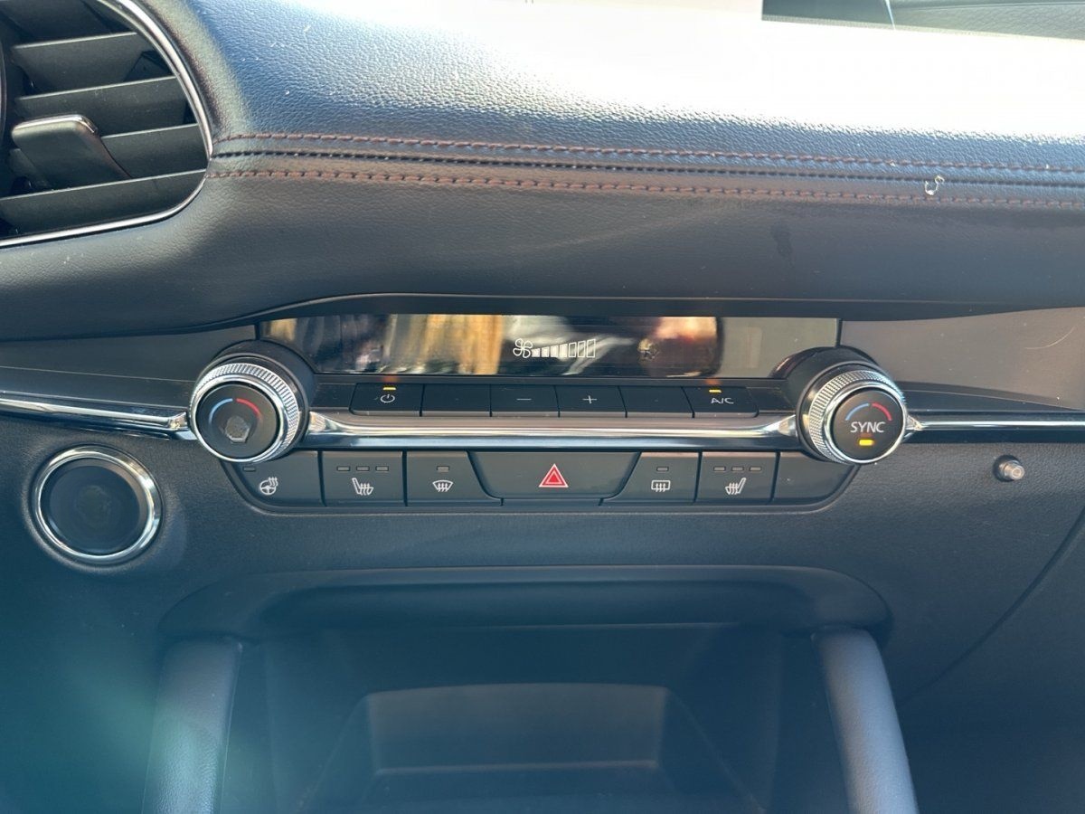 Mazda 3 SELECTION Standheizg Matrix 360° Klimaaut Sitz foto 18