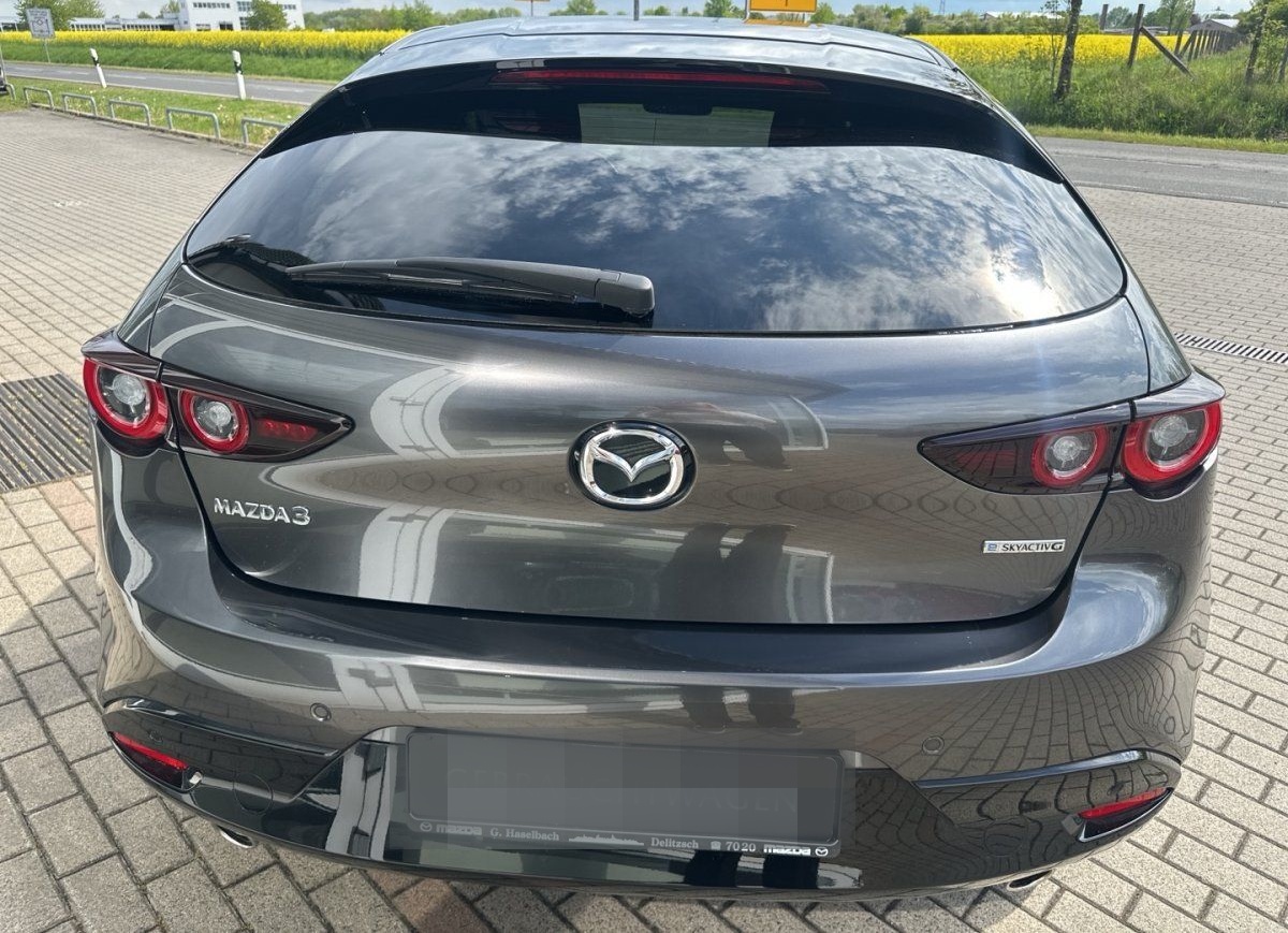 Mazda 3 Exclusive Matrix BOSE Freisprech Lenkradheizg  foto 5