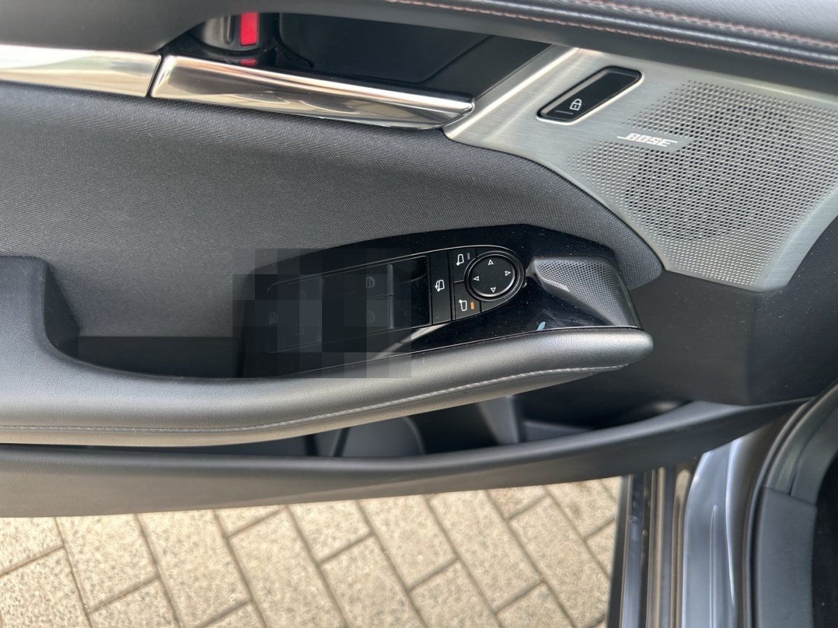 Mazda 3 Exclusive Matrix BOSE Freisprech Lenkradheizg  foto 8