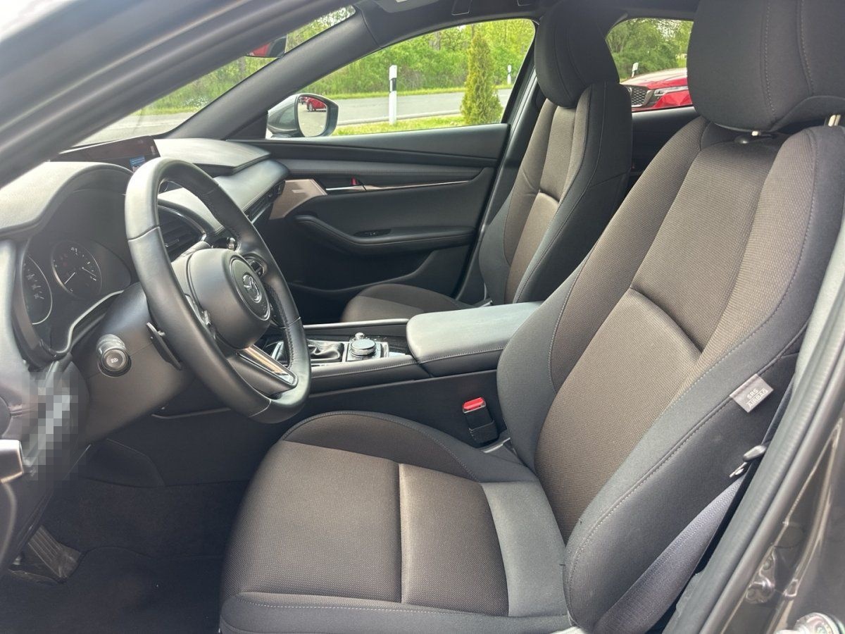 Mazda 3 Exclusive Matrix BOSE Freisprech Lenkradheizg  foto 9