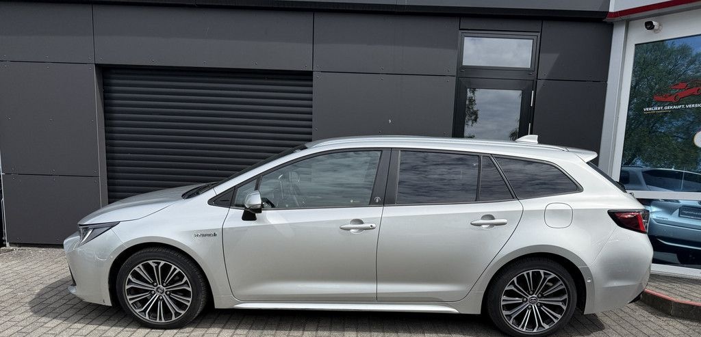 Toyota Corolla Touring Sports 2.0 Hybrid Team Deutschla foto 3