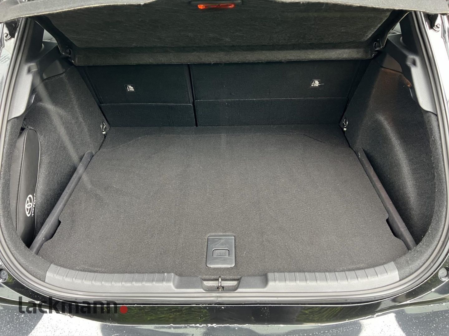 Toyota Corolla 2.0 Hybrid GR Sport*JBL*NAVI*Kamera*LED* foto 8