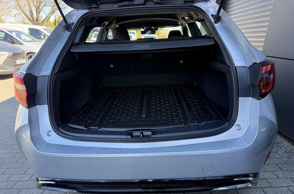 Toyota Corolla Touring Sports 1.8 Hybrid Business Editi foto 13